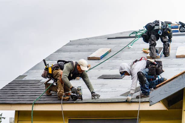 Professional Gutter Installation technician working in Garnett, SC
